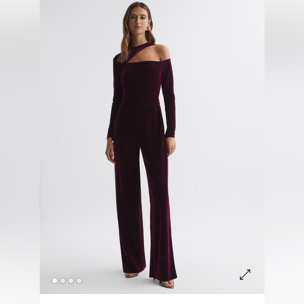 REISS ADELE Velvet Off the shoulder Jumpsuit size 4